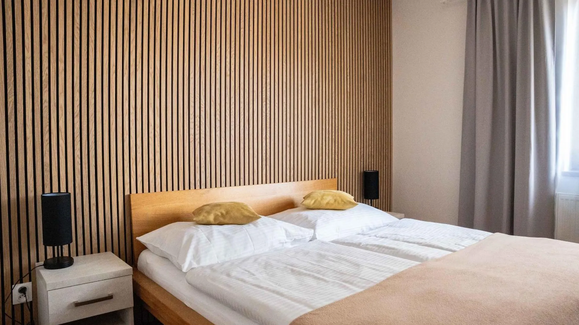 Hotel Sharingham Brno