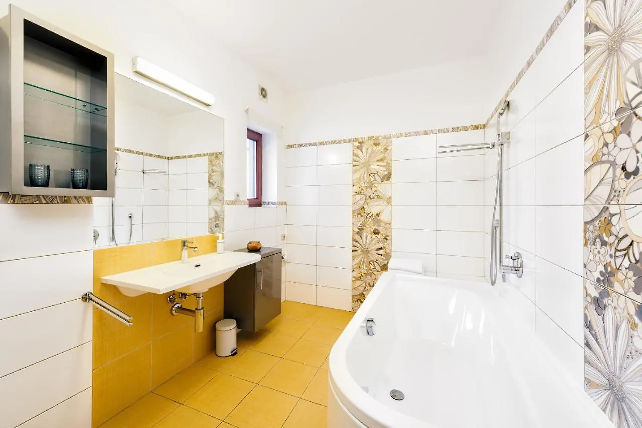 Hotel Sharingham Brno